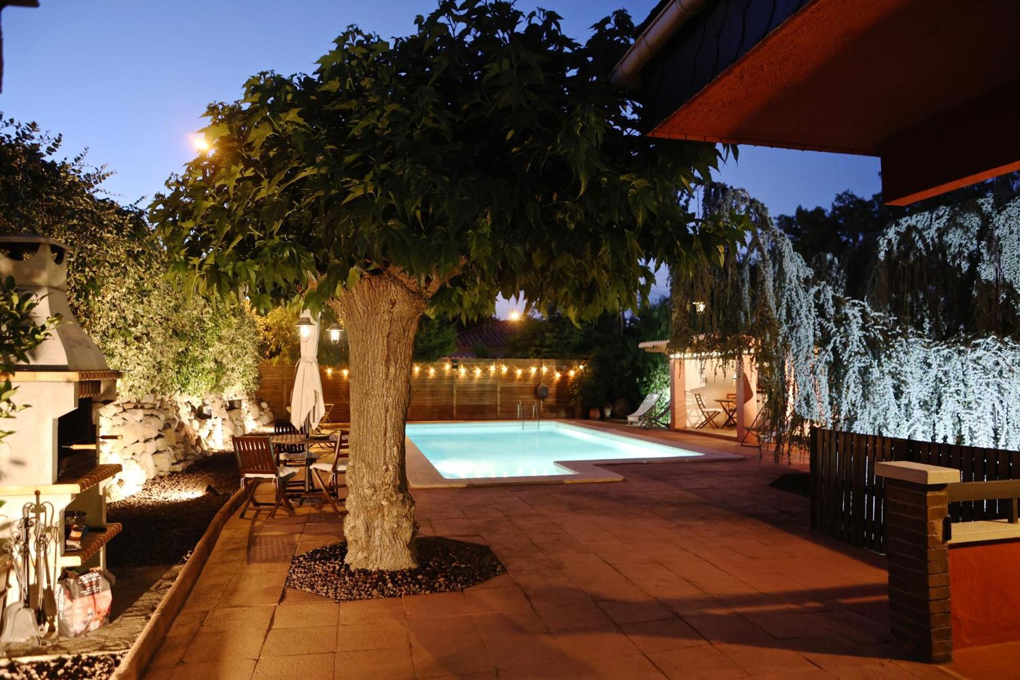 El Cedre Blau Vivienda Con Piscina En Granollers Villa Buitenkant foto