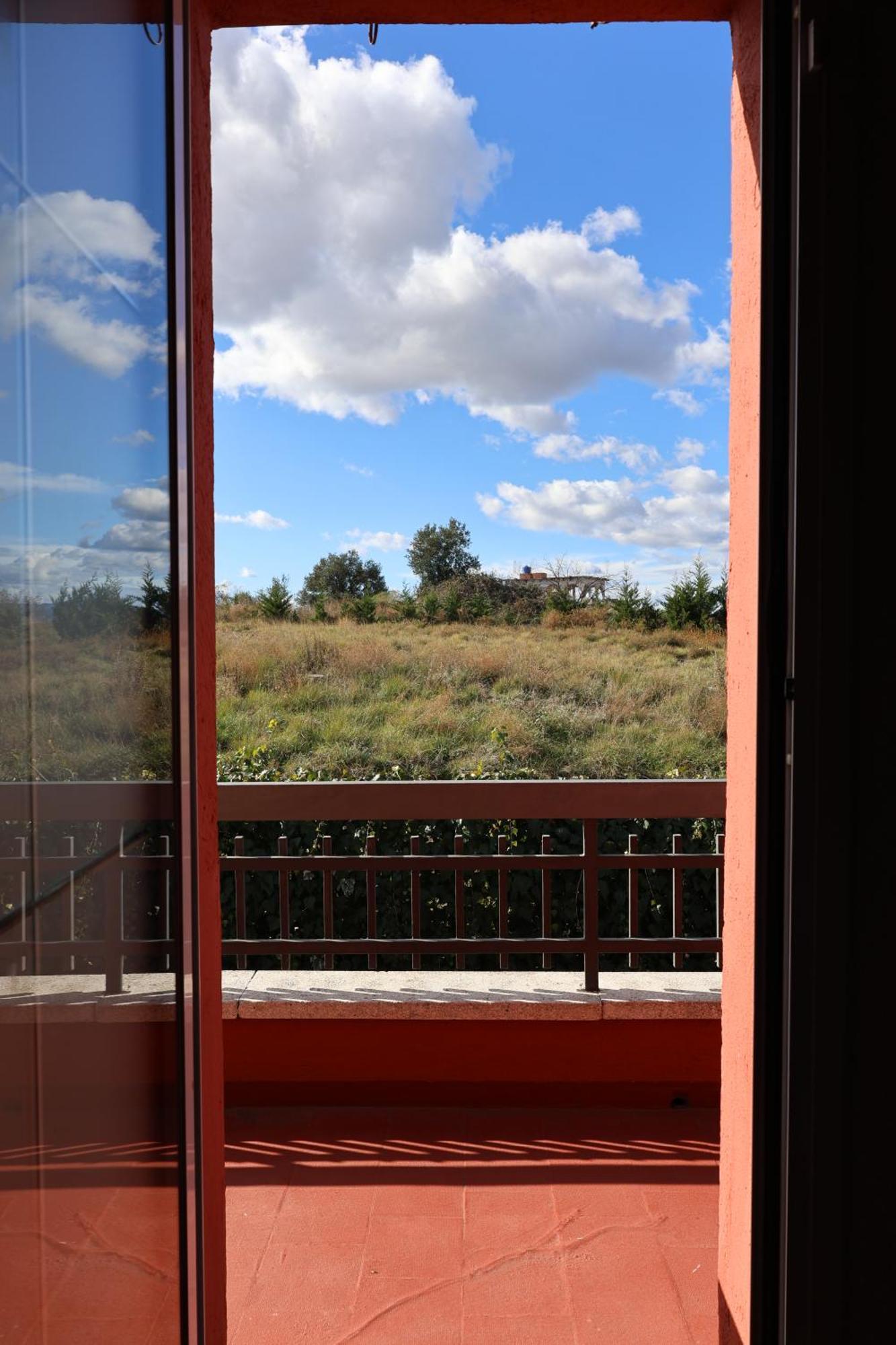 El Cedre Blau Vivienda Con Piscina En Granollers Villa Buitenkant foto